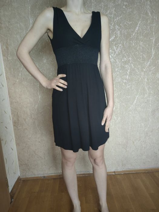 Нова черна рокля