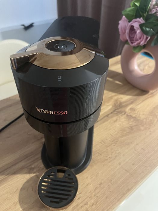 Aparat cafea Nespresso