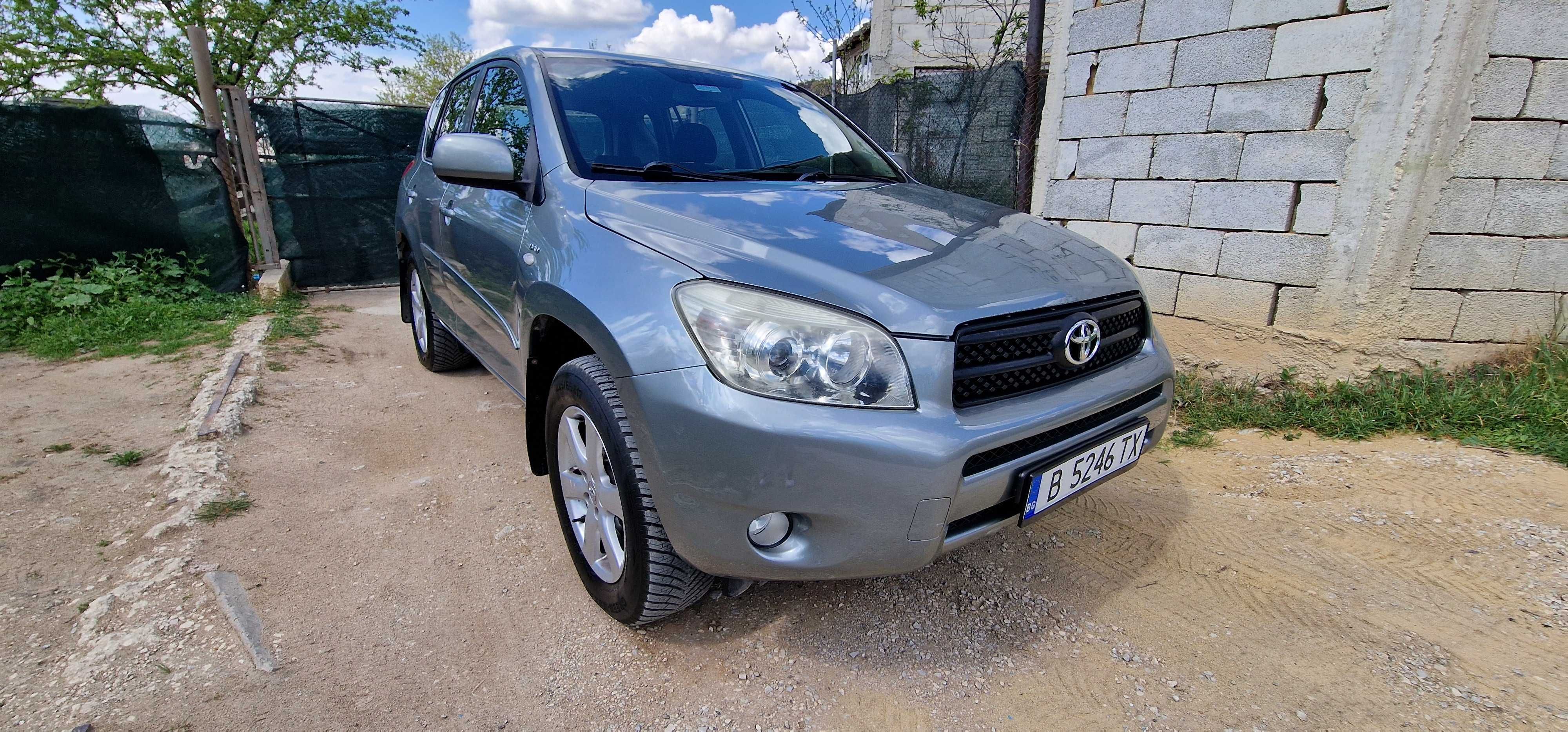 Toyota RAV 4 2.2, 136