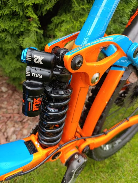 Планински велосипед Мекица GIANT REIGN за скачане. 27,5/XL