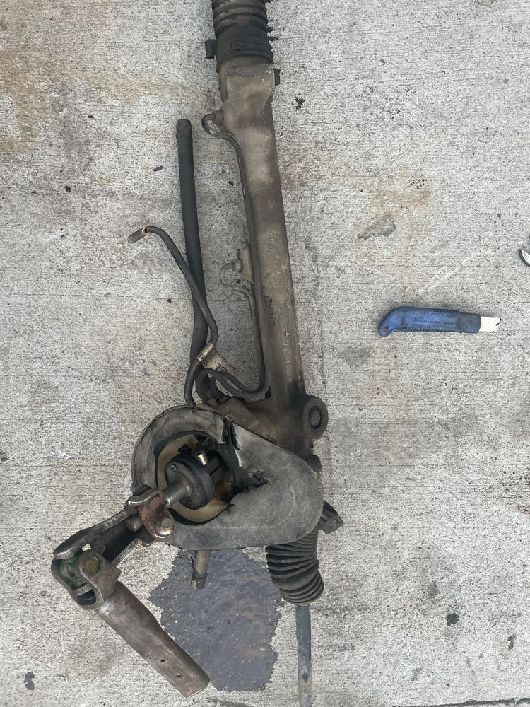 Caseta de directie Ford Mondeo mk3 benzina / diesel europa
