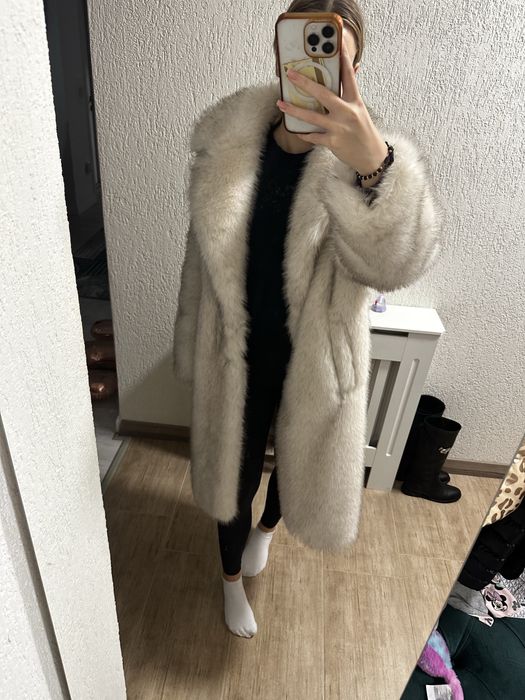 Haina de blana Bershka