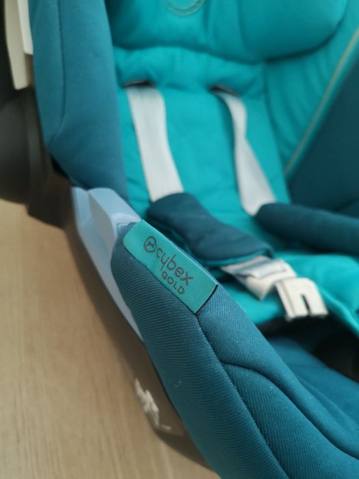 Детско столче за кола Cybex Gold Тюркоаз+база+адаптори - като нови