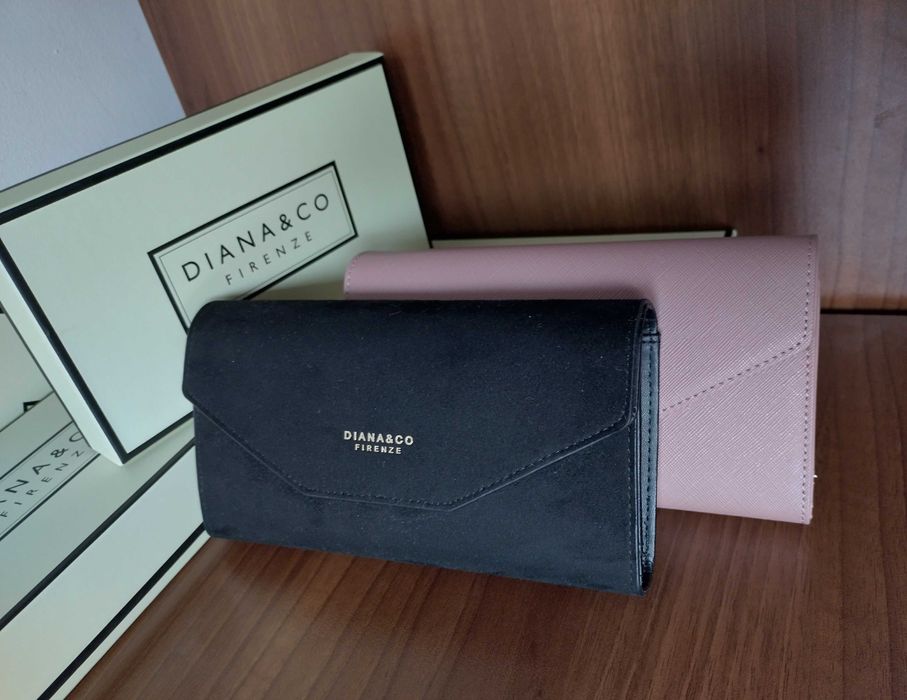 Дамско портмоне.