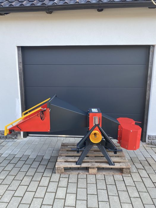 Tocator crengi dupa Tractor T90 PRO - Transport Gratuit