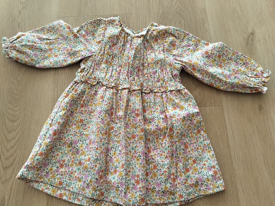 Рокличка с дълъг ръкав Зара