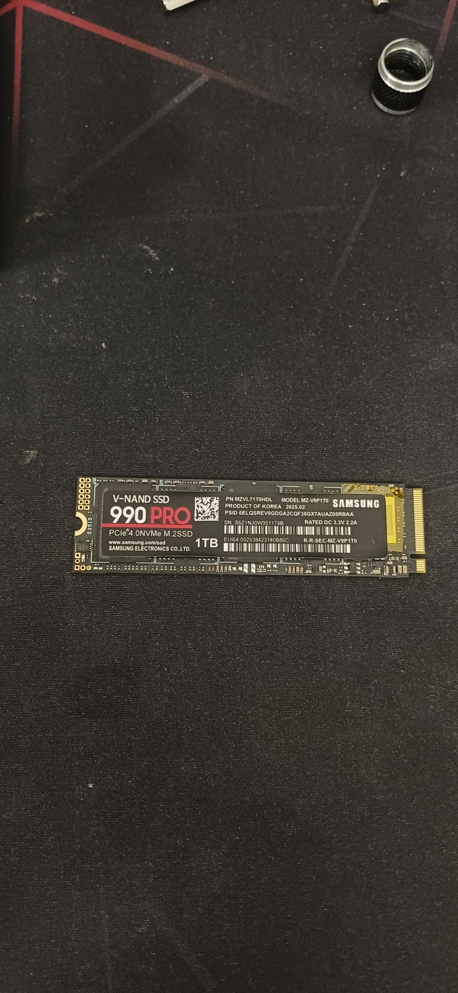 Продавам SSD на Samsung 990 pro като нов