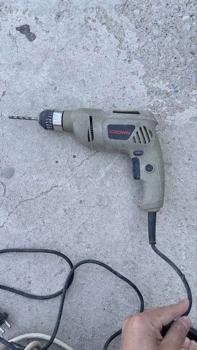 Дрель CROWN CT10107 в хорошем состояние