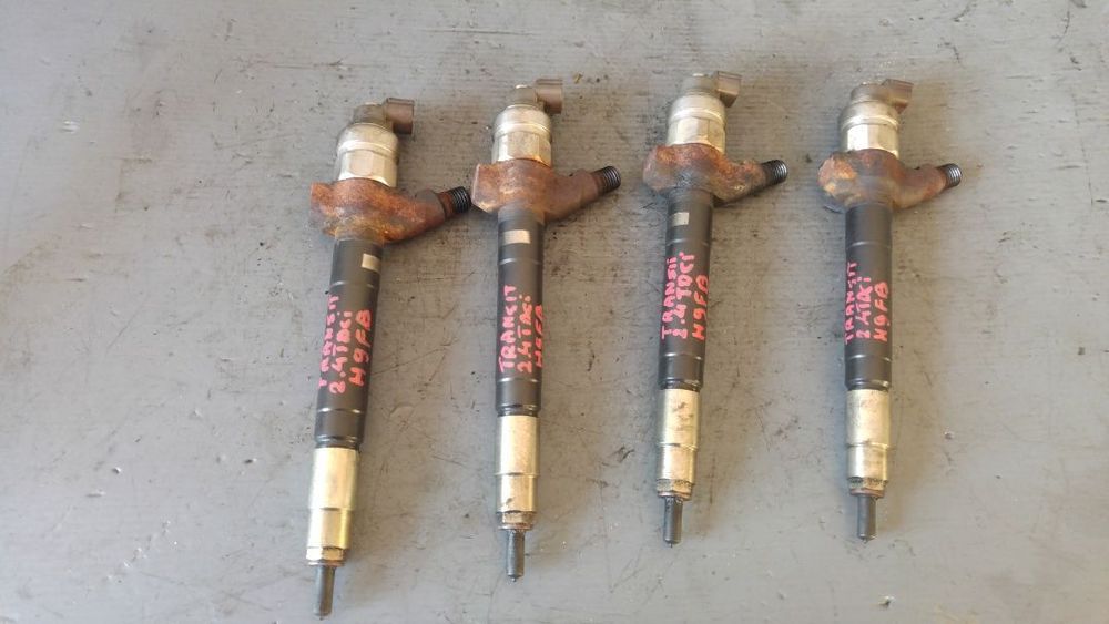 Injector 2,4 tdci h9fb ford transit connect 6c1q-9k546-bc