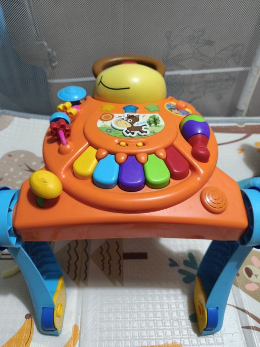 Antemergator și masa de activități calut