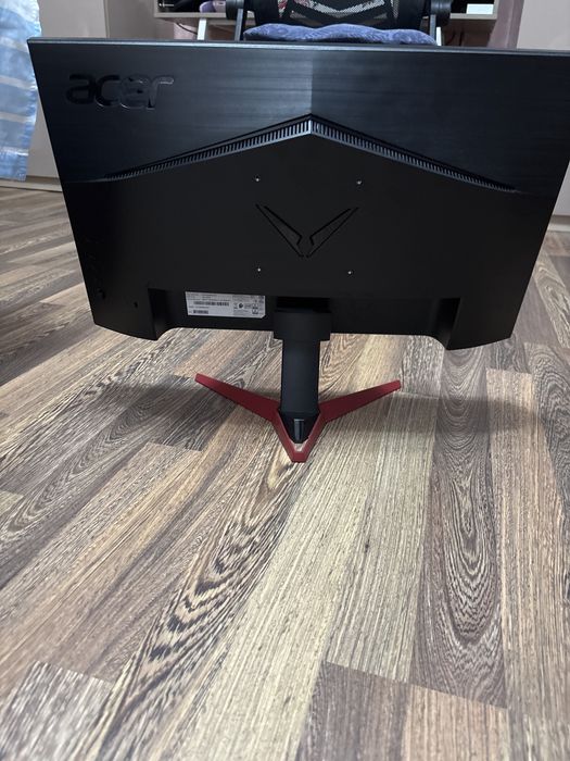 Vând monitor acer 100 herți