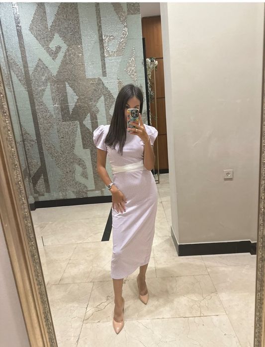 Продаю платье каз.бренда