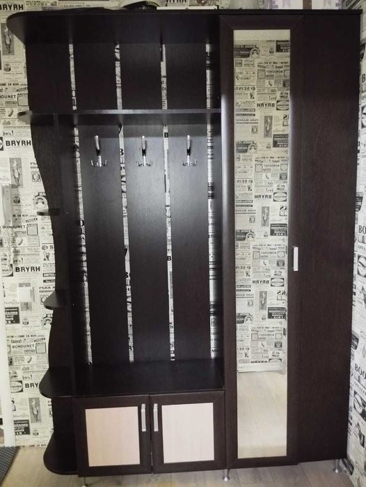 Продам прихожку. Срочно