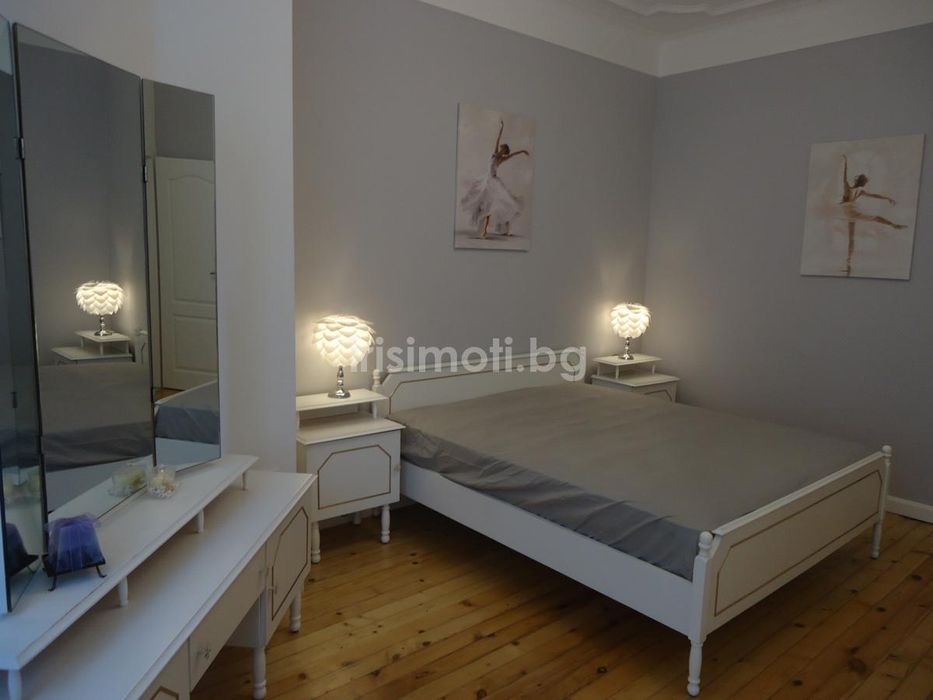 Дава се под наем Тристаен апартамент в София, Център - 62 кв.м за 1230 € - Снимка #5