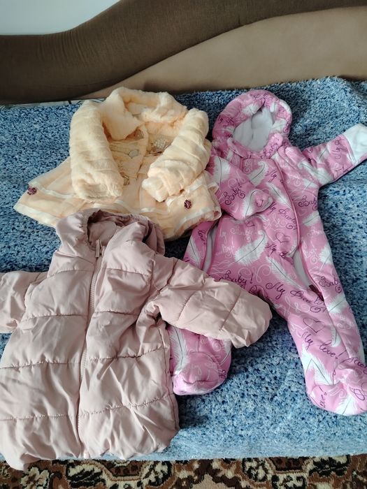 Продам куртку, польтишко, комбез на возрос 6-10 месяцев