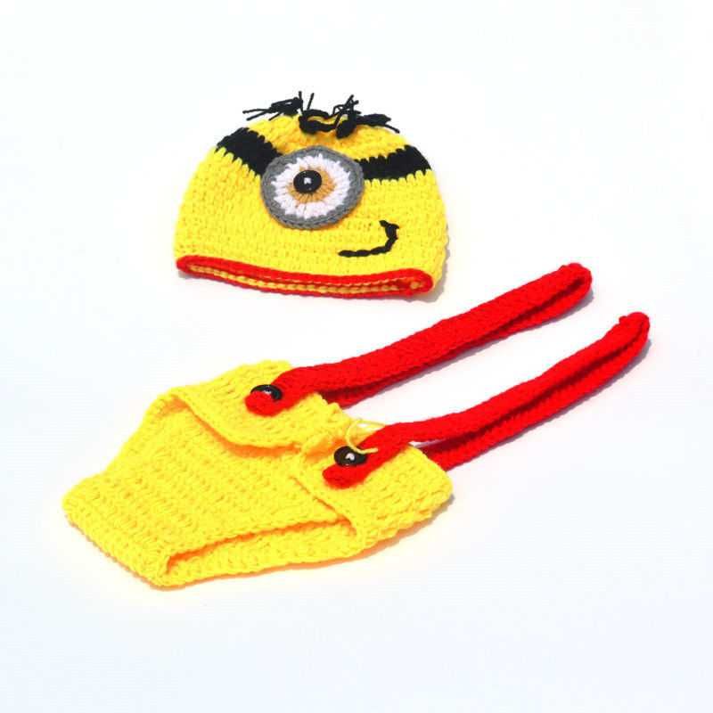 Costum bebelusi crosetat Minion sedinte foto,botez