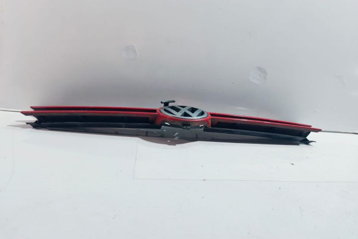 Grila radiator 1J0853651F Volkswagen VW Golf a 4-a generatie