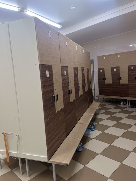Продам шкафчики в хорошем состоянии  в раздевалку!!