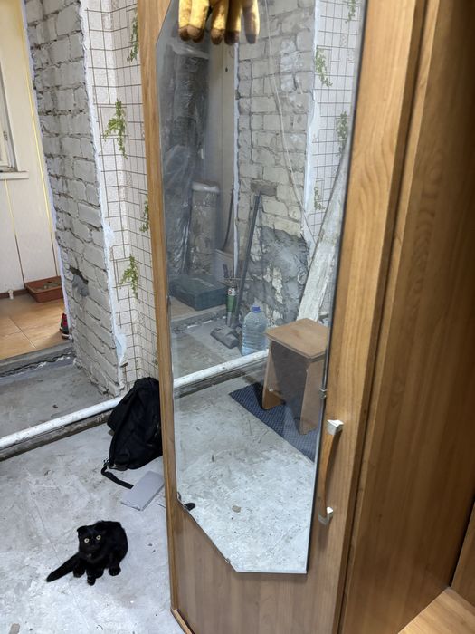 Продам шкаф сост нормальное . Высота 205 см ;ширина 120 см