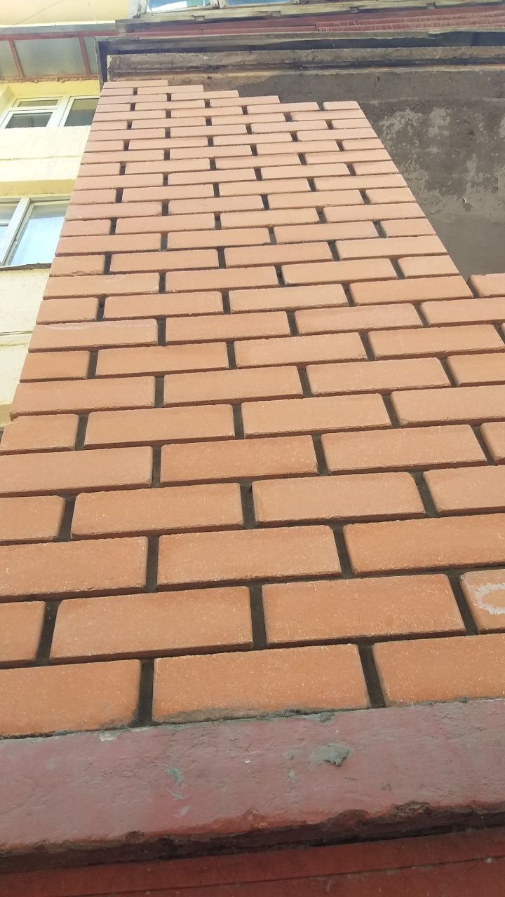 Кладка кирпича балкон balkonga g'ish teramiz