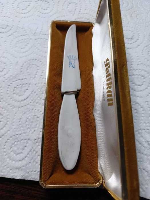 Lot vintage de 11 cutite pentru deschis scrisori