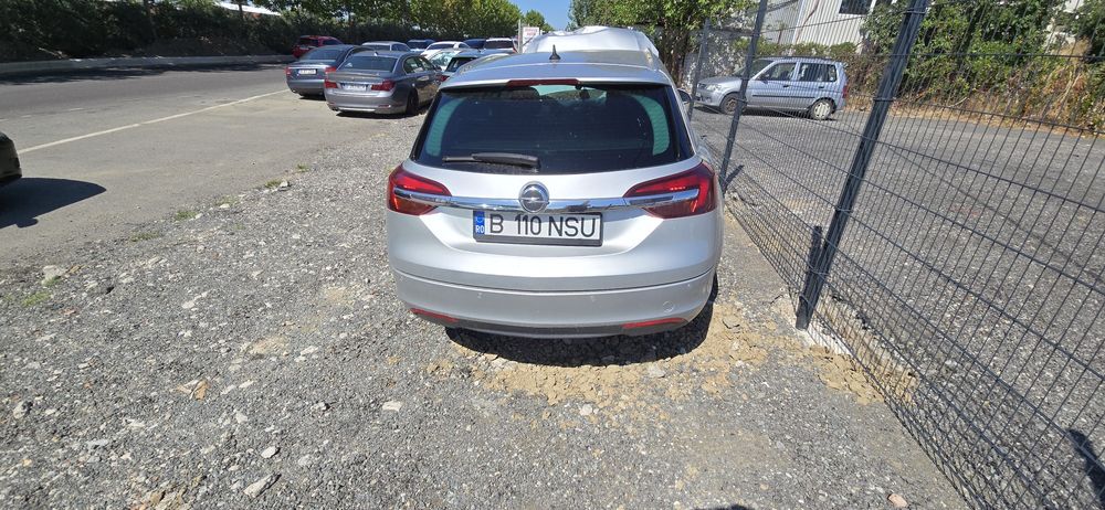 Opel insignia 2.0d 2014 avariat
