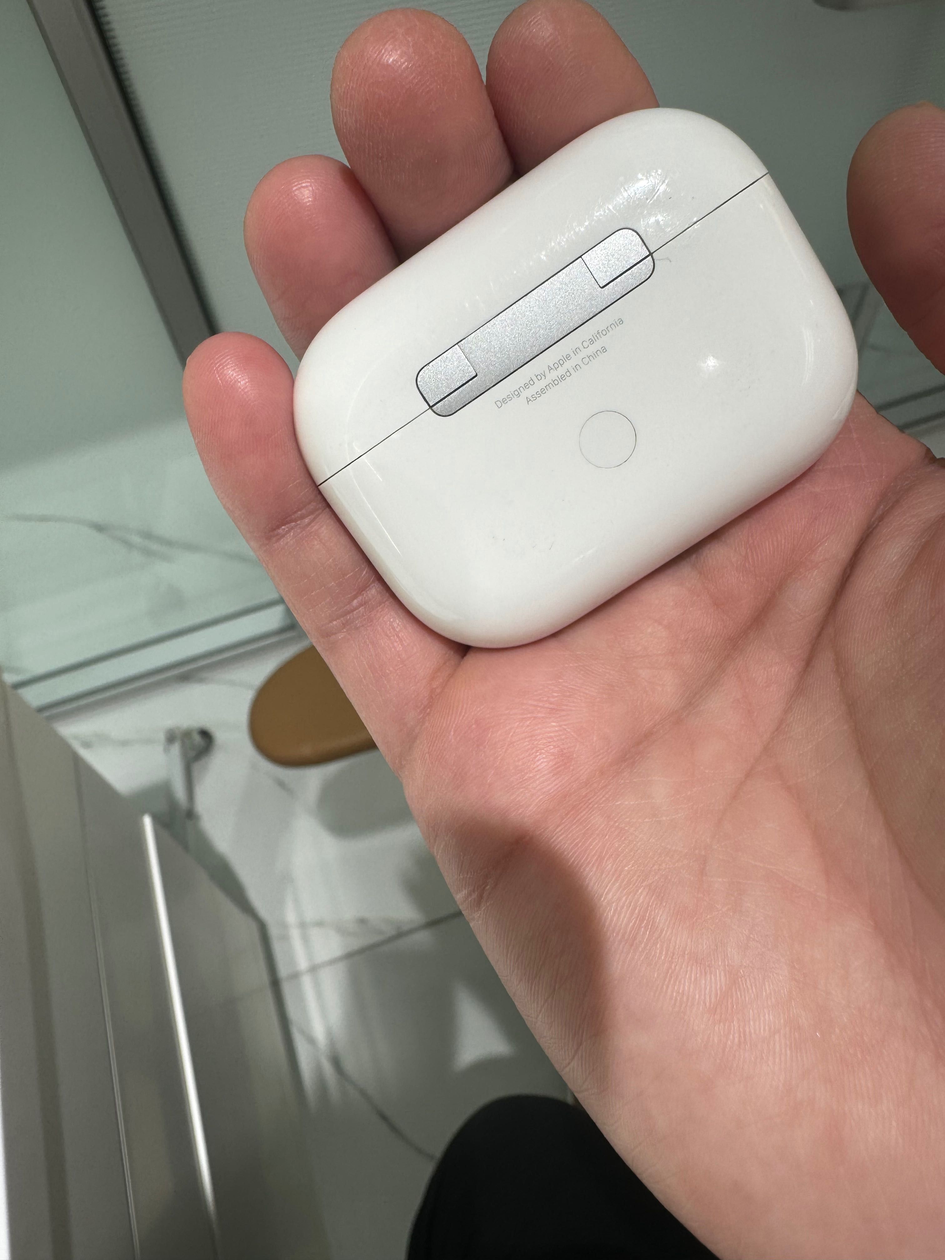 AirPods Pro Wireless charging case