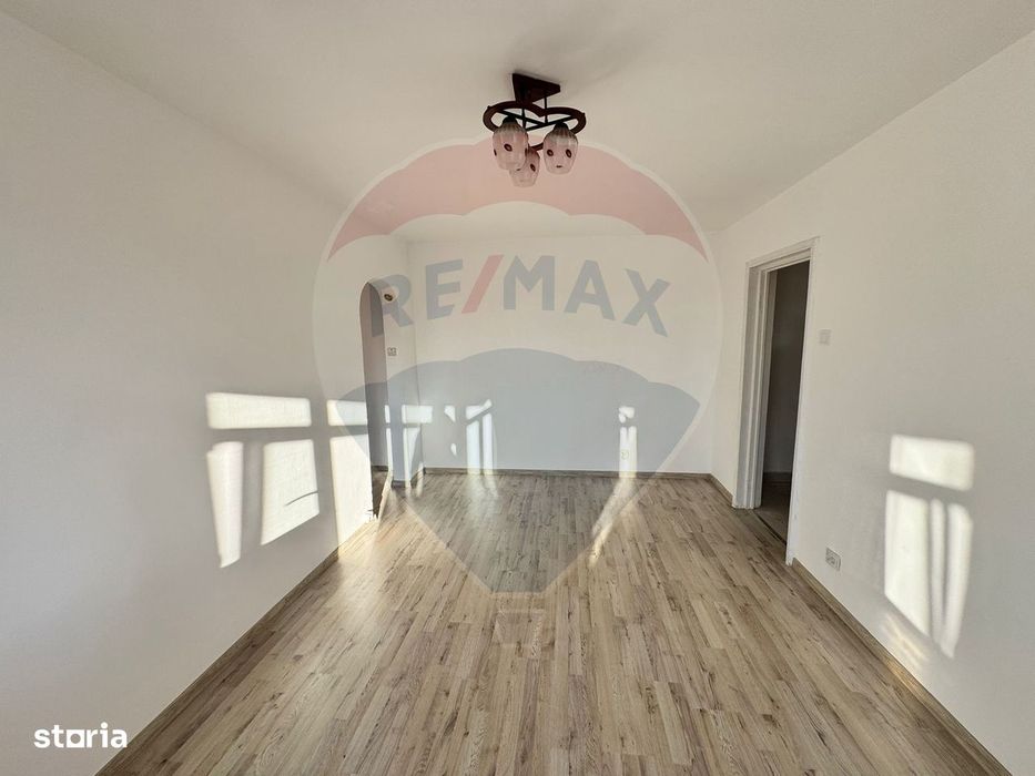 Apartament cu 2 camere de vânzare în zona Narcisa