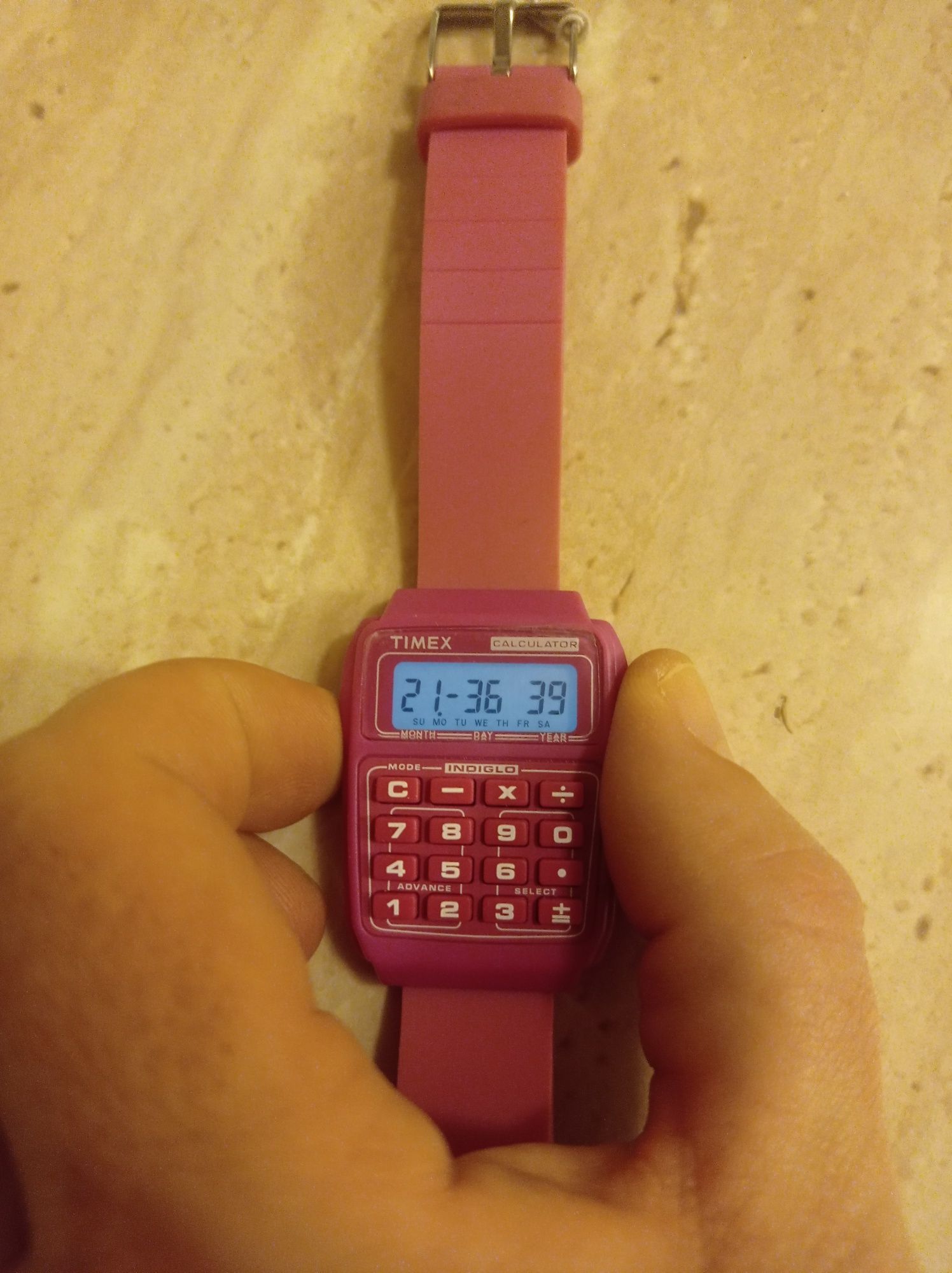 Ceas Timex Indiglo retro cu calculator, nou!