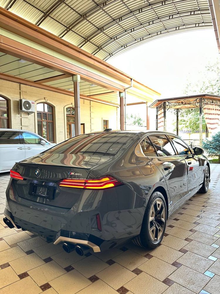 Bmw I5 35L 2024