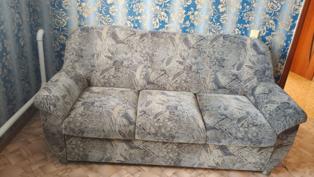 Диван, и 2 кресла