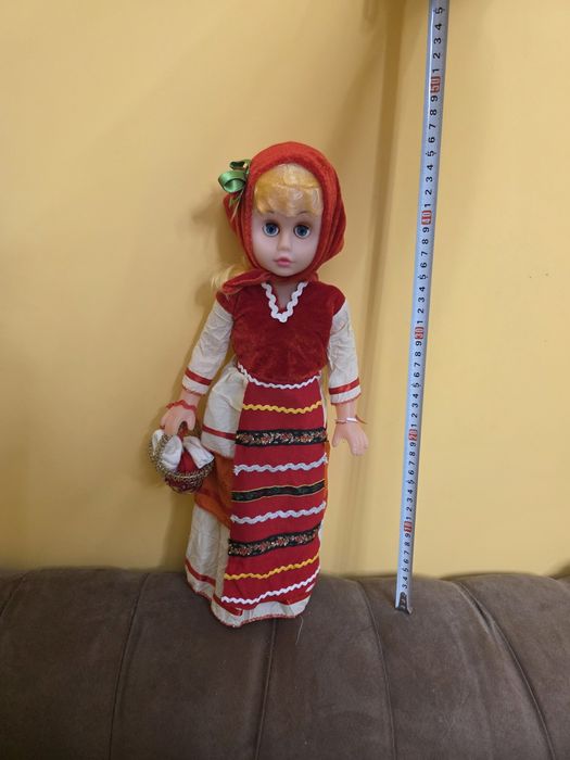 Ръчно изработени кукли в автентични български народни носии-уникални