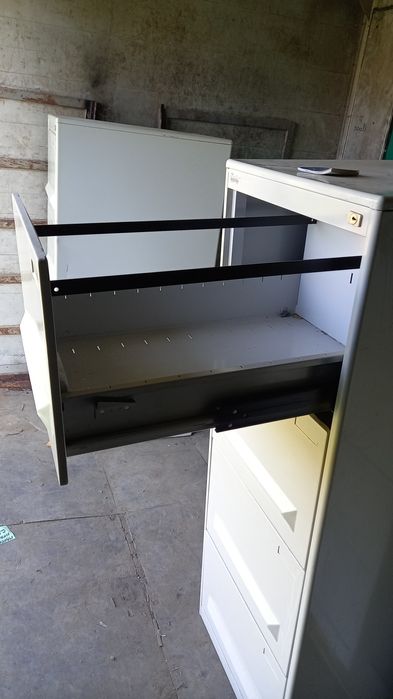 Clasificator documente (dulap metalic cu 4 sertare)