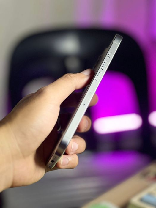 iPhone 15 PRO impecabil