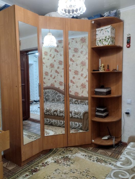 Продам шкаф и диван