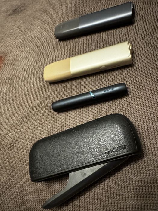 Vand 4 iqos-uri in perfecta stare de functionare