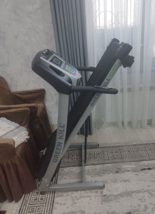 Беговая дорожка "GREEN-HILL"