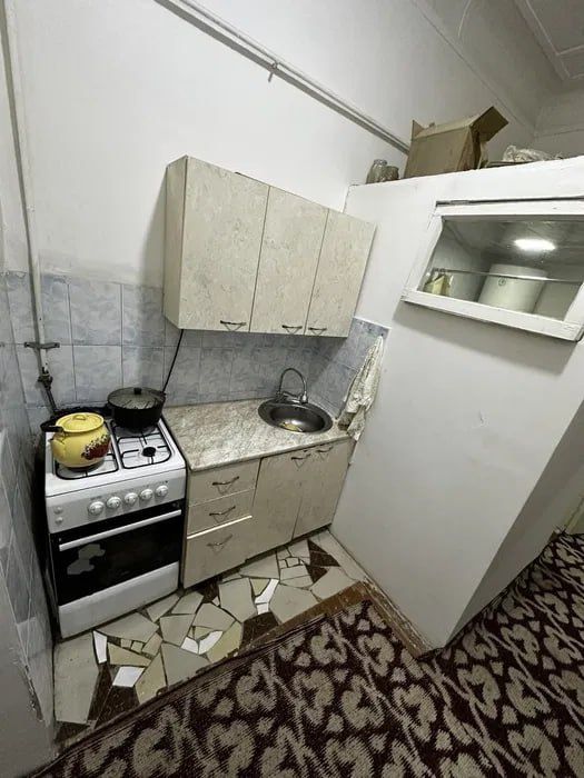 Tezda 3 xonali kvartira hovli  beriladi