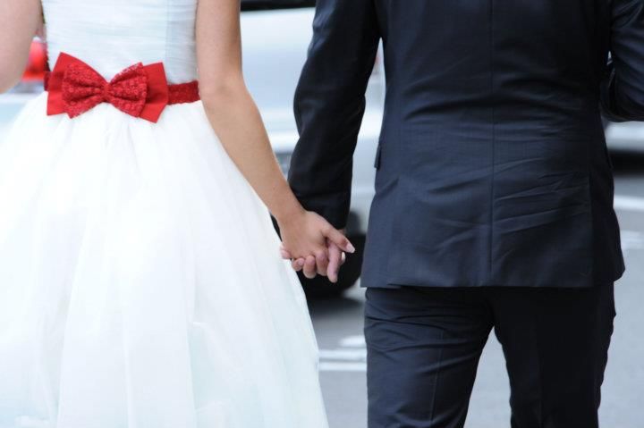 Rochie de mireasa scurtă, comodă