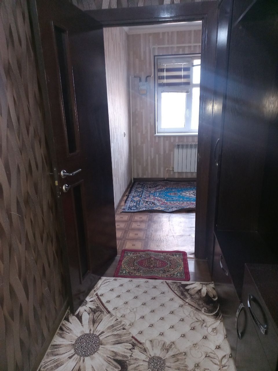 Срочно ижарага берилади 3 хоналик
