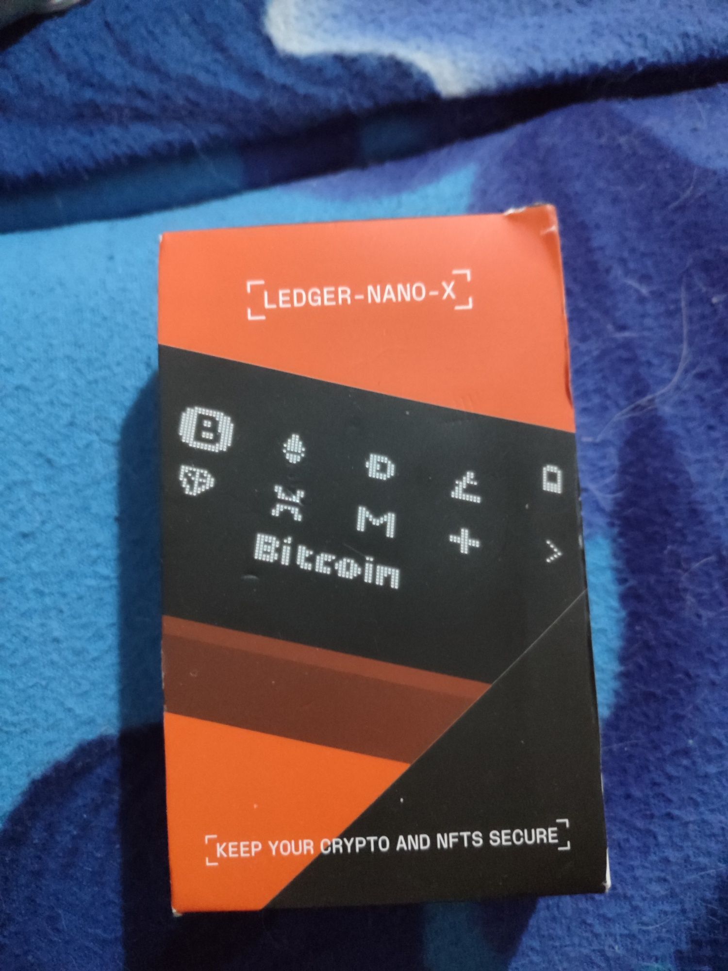 Продам крипто кошелек Ledger nano x.