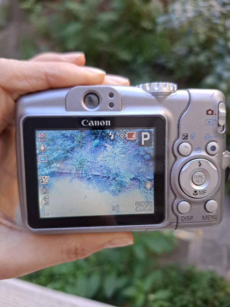 Компактен дигитален фотоапарат CANON Powershot A710