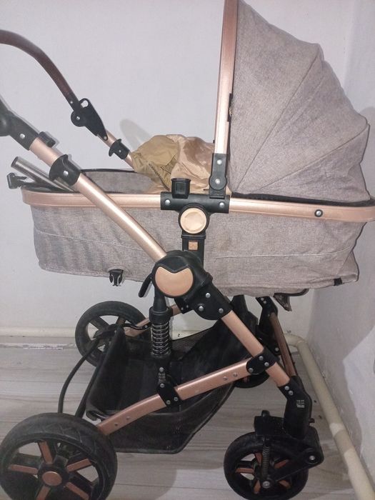 Продам коляску за 5000