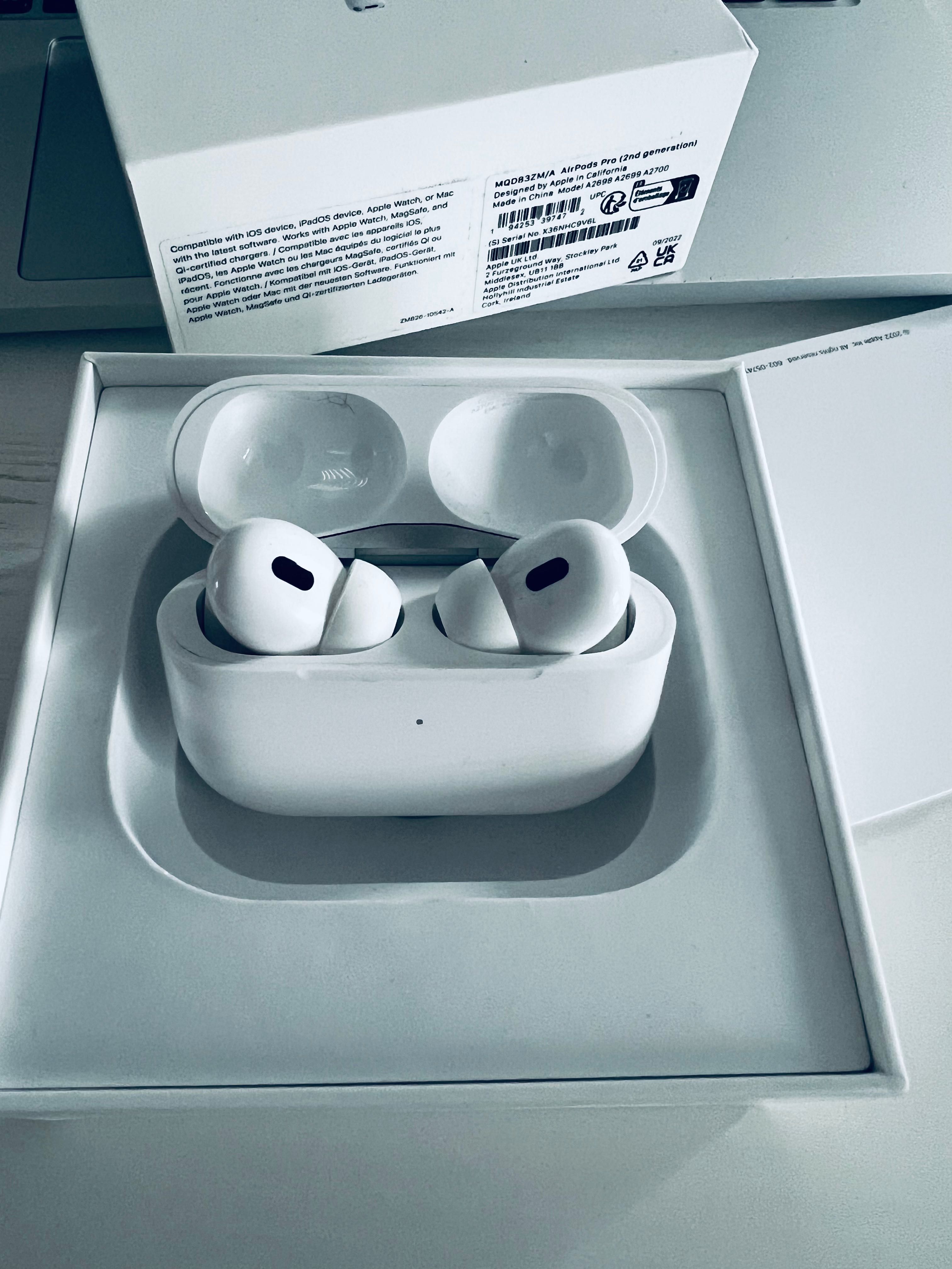 Vand APPLE AirPods Pro 2