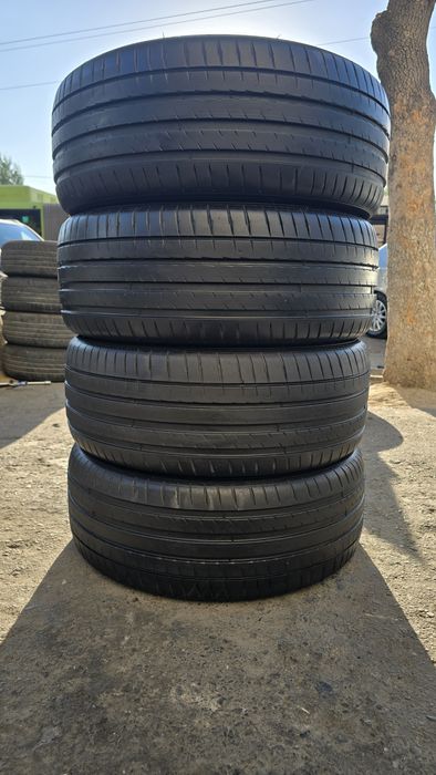 245/45/R19 Michelin pilot sport⁴