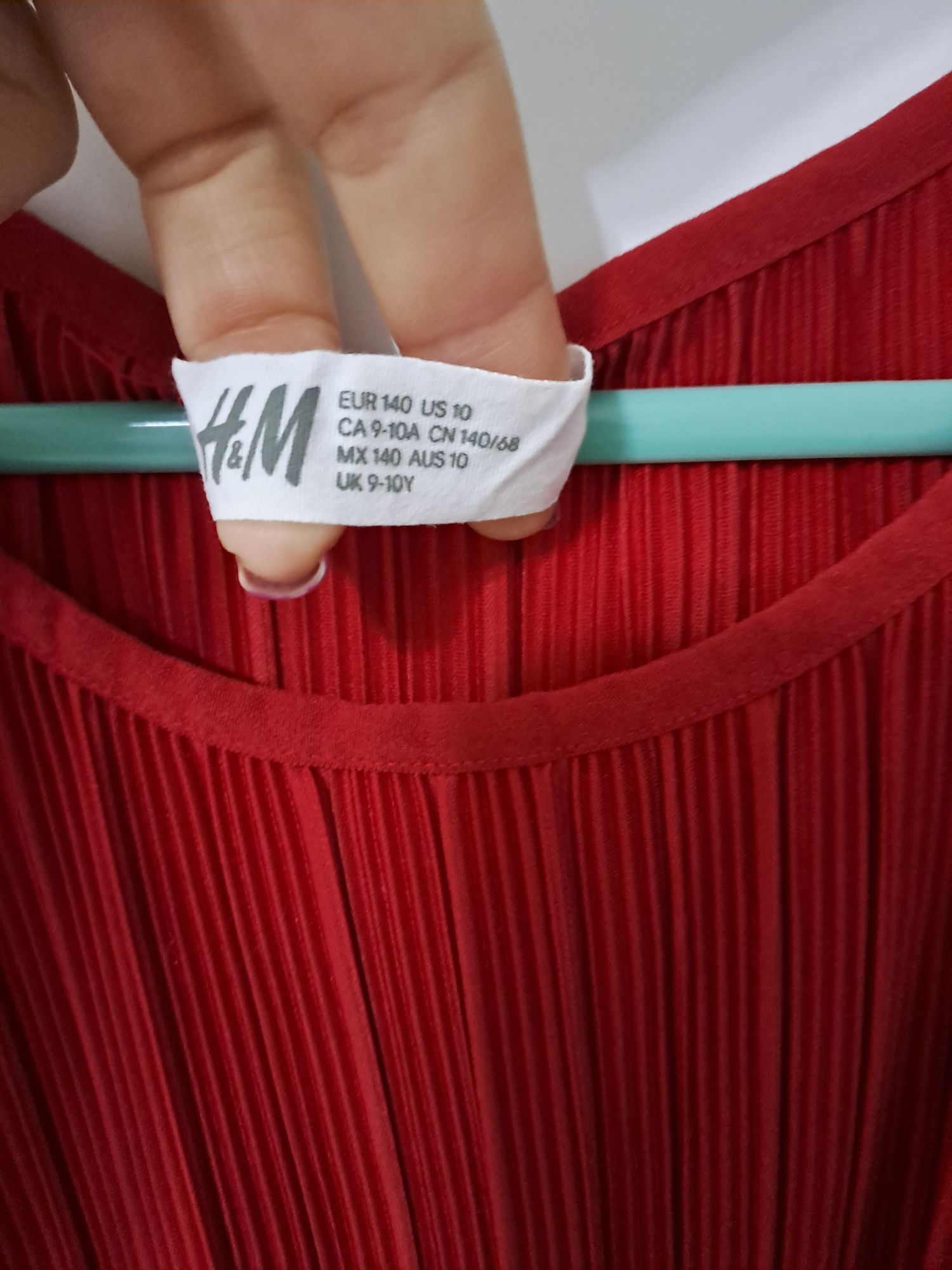 Salopetă H&M mărimea 9-10 ani