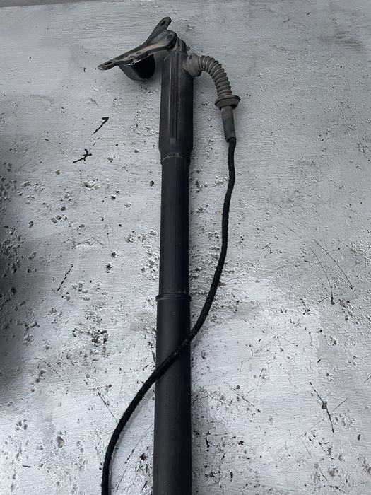 Ляв амортисьор БМВ Х5, Е70 (amortisior bmw e70)