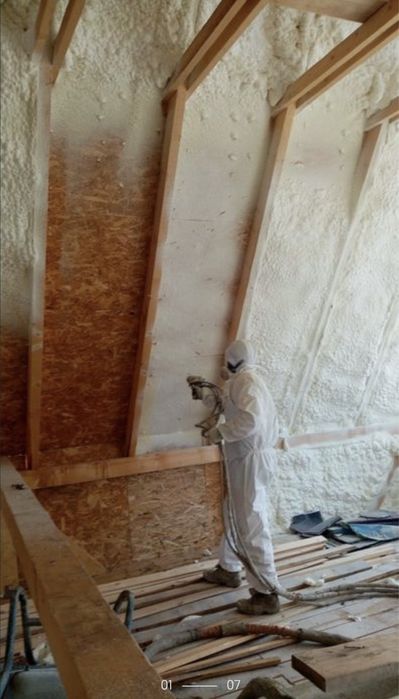 Izolație Termica cu Spumă poliuretanică