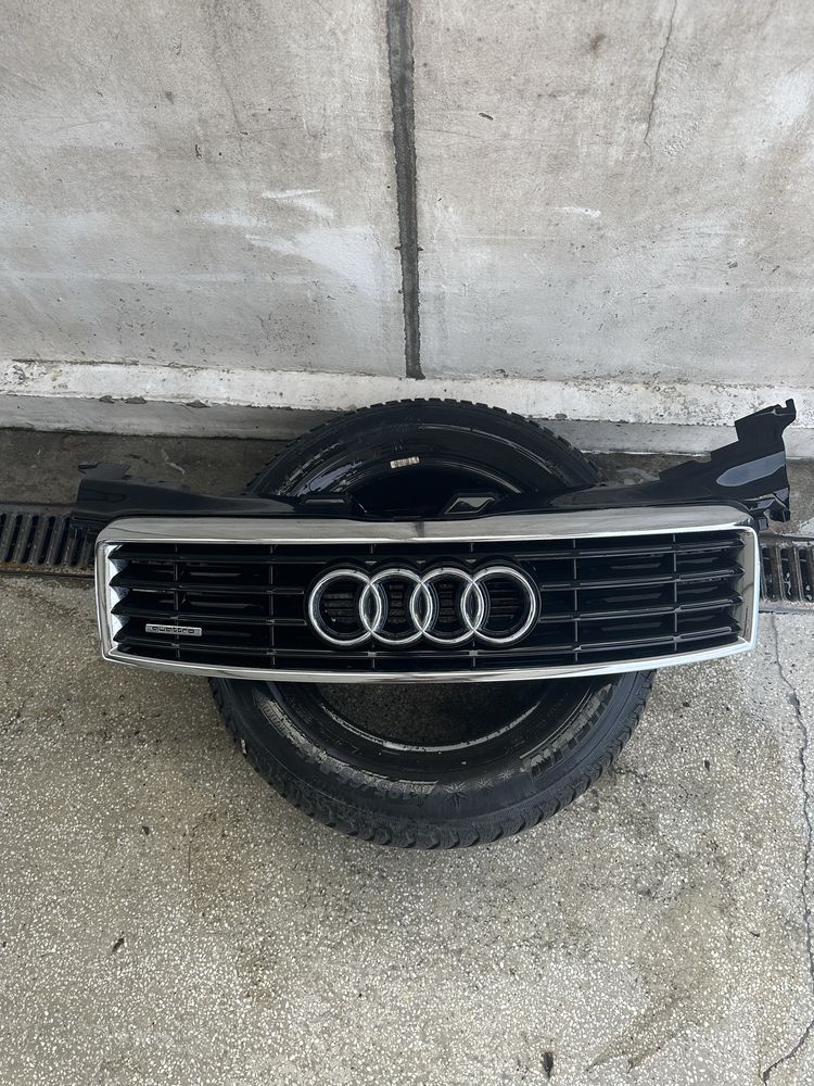 Audi A8 Ауди А8 2005г предна решетка