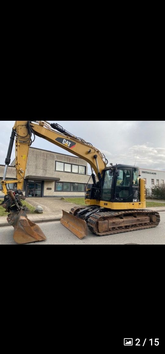 Excavator de închiriat
